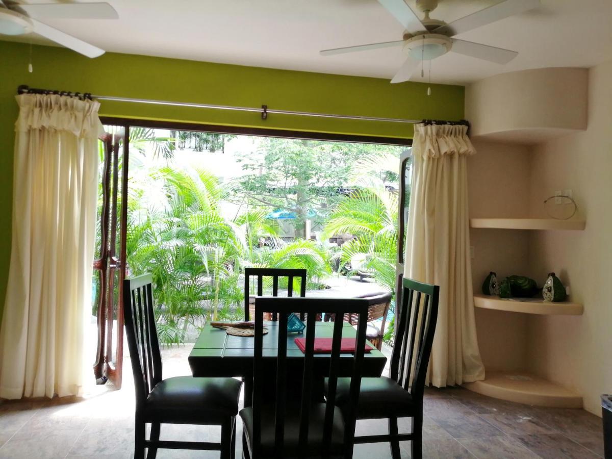 Ceiba Zihuatanejo
